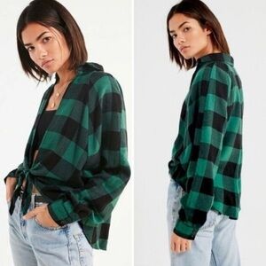 BDG Urban Outfitters Green Black Plaid Tie-Front Flannel Top S